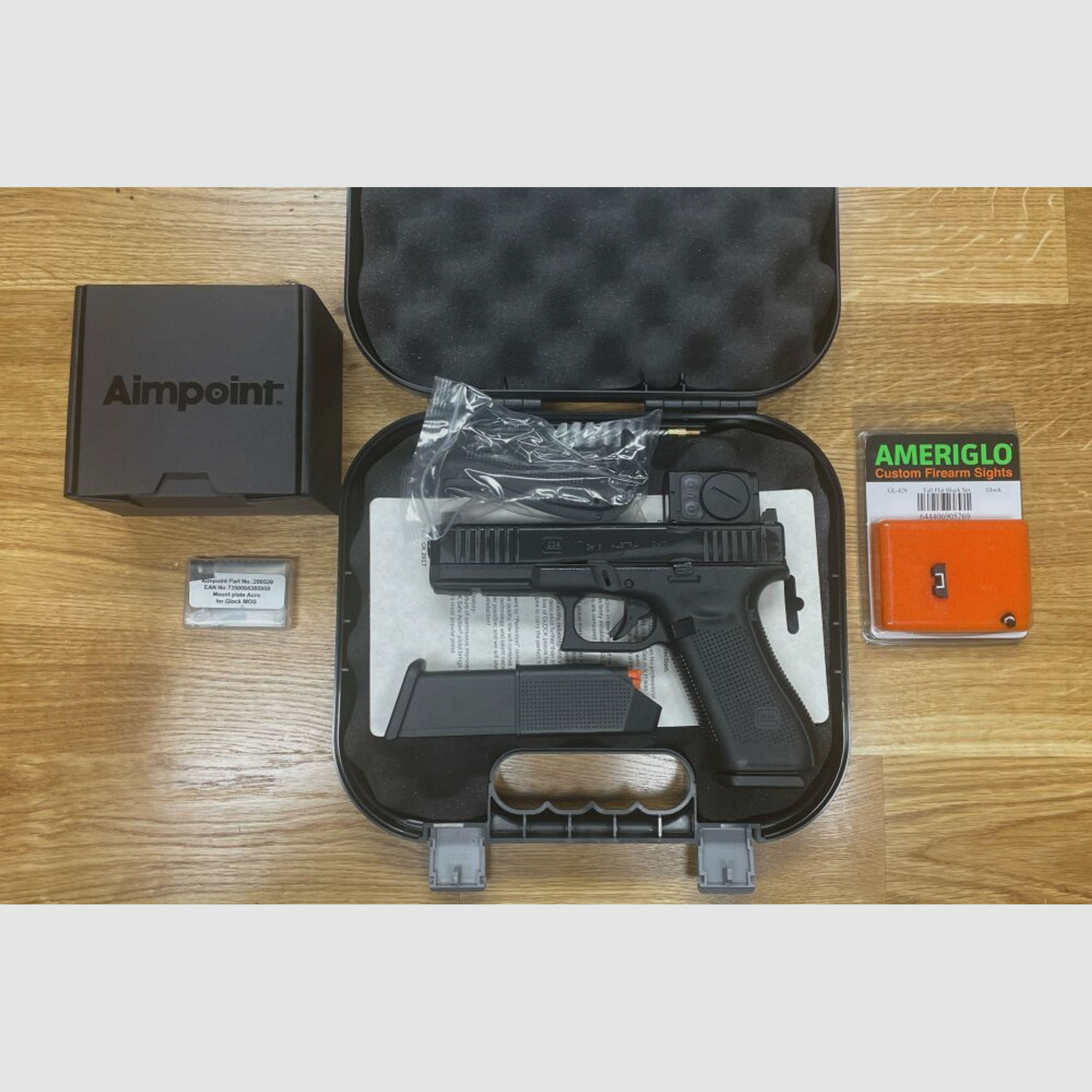 Glock 17 Gen5 MOS mit Aimpoint ACRO P-2 + AMERIGLO SD Sights	 inkl. Aimpoint Adapter Platte für Aimpoint, alles montiert! Nachtsichtstufen