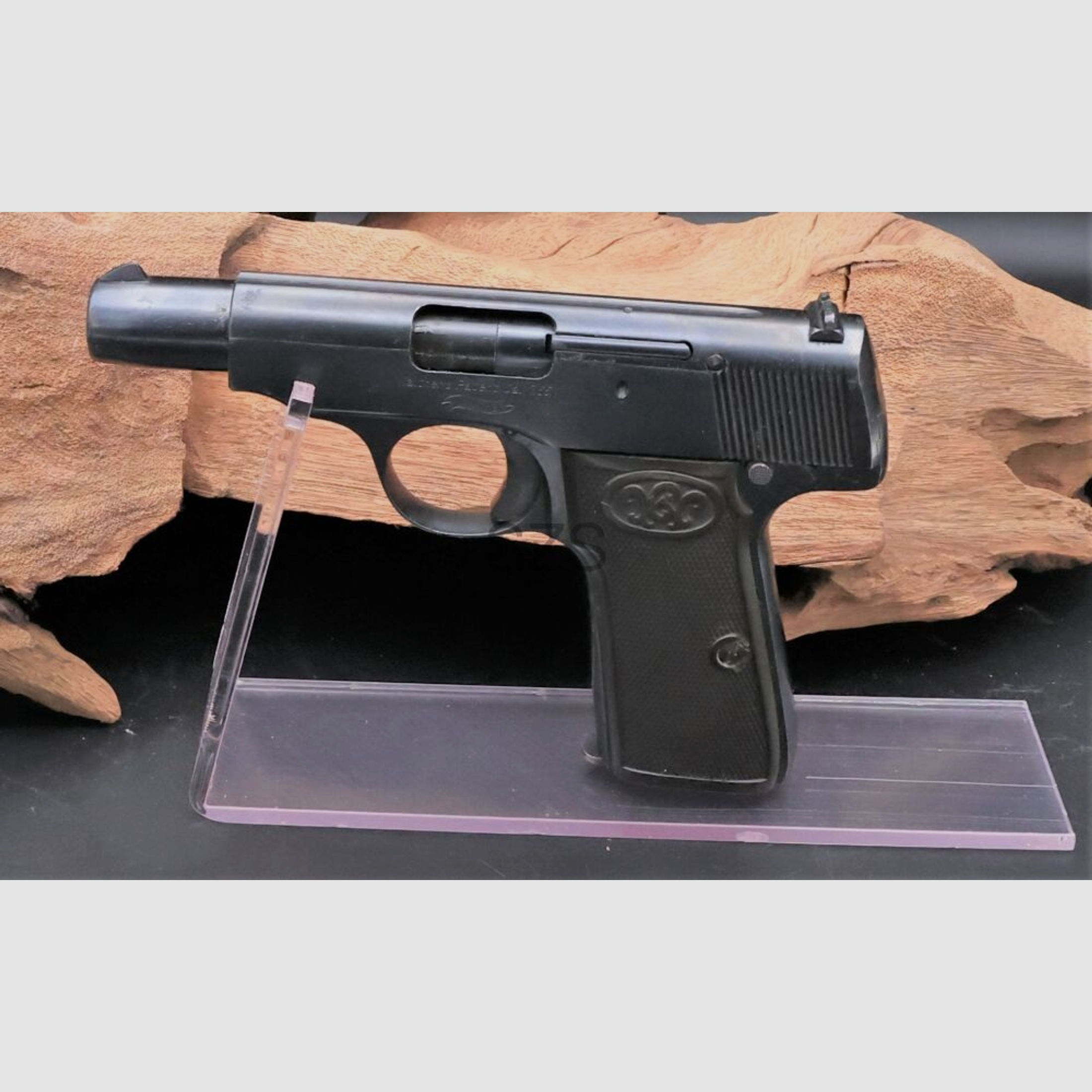 Walther	 Modell 4