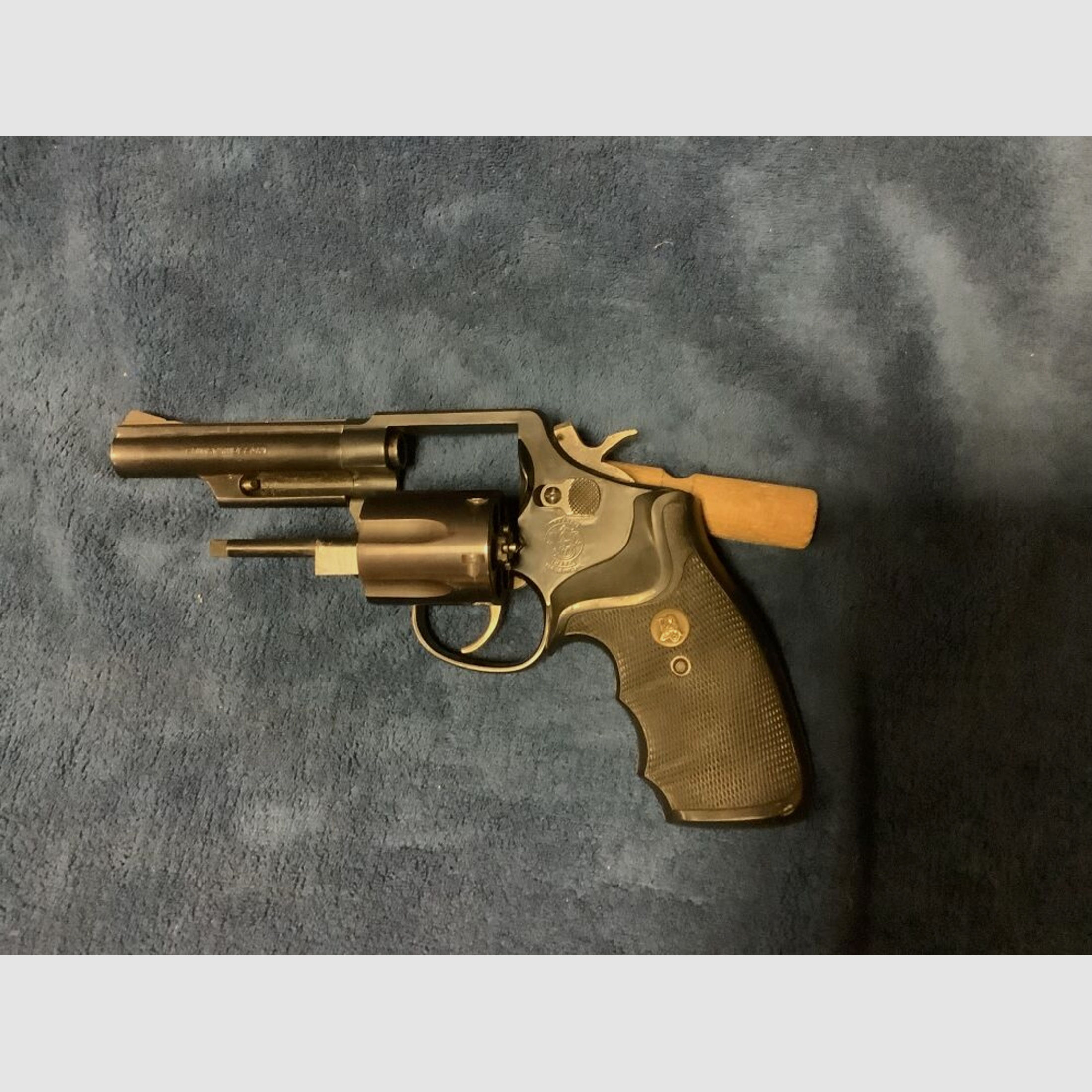 Smith & Wesson	 19-3
