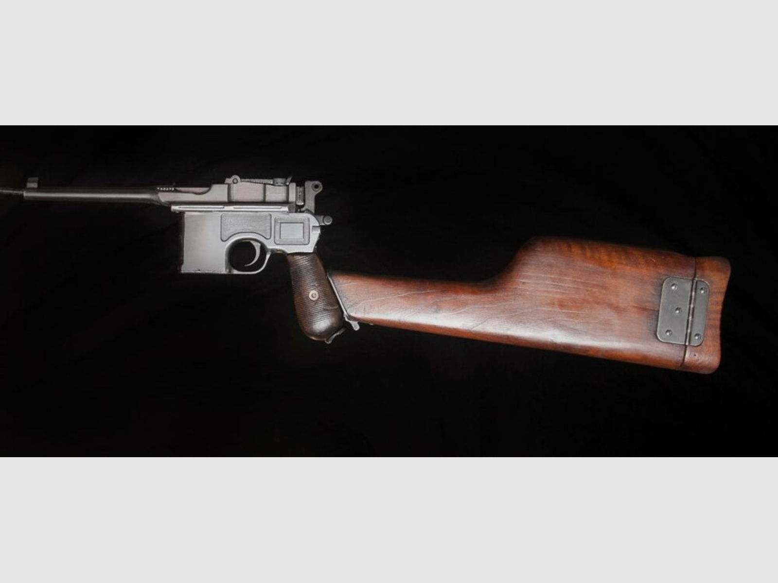 Mauser C96 mit Anschlagsschaft