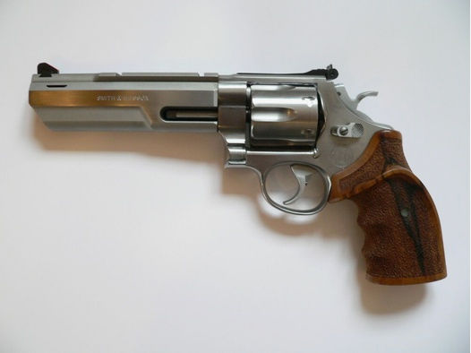 Smith & Wesson	 629 Exclusiv