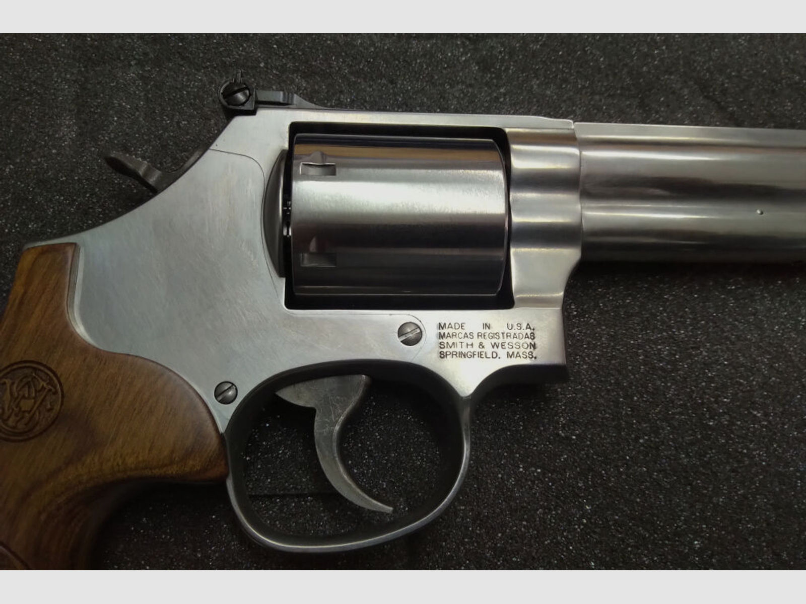Smith & Wesson	 686 Plus 3.5.7 Magnum 7"