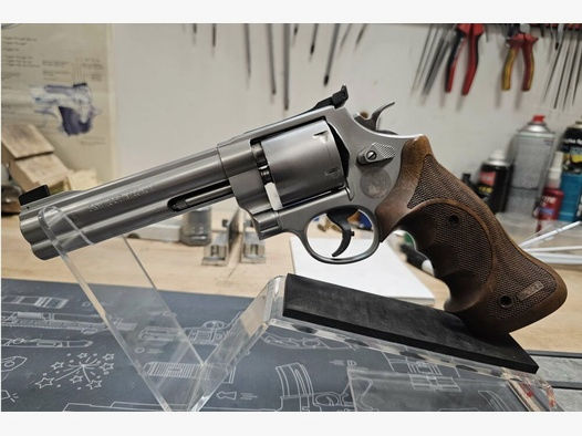 Smith & Wesson 627	 .357Mag