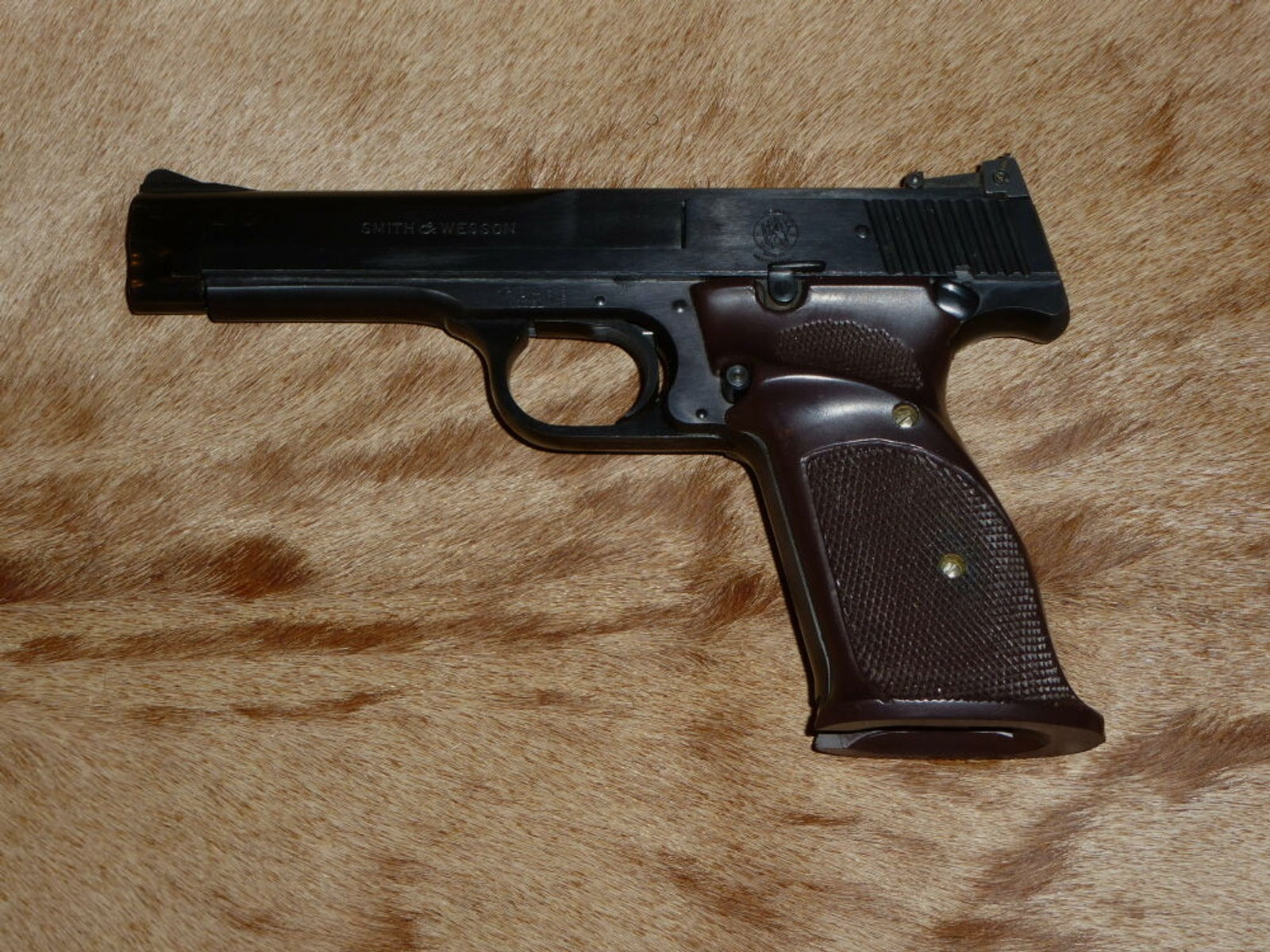 Smith & Wesson	 Mod. 46