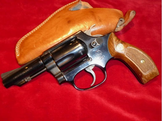 Smith & Wesson	 M37 Airweight