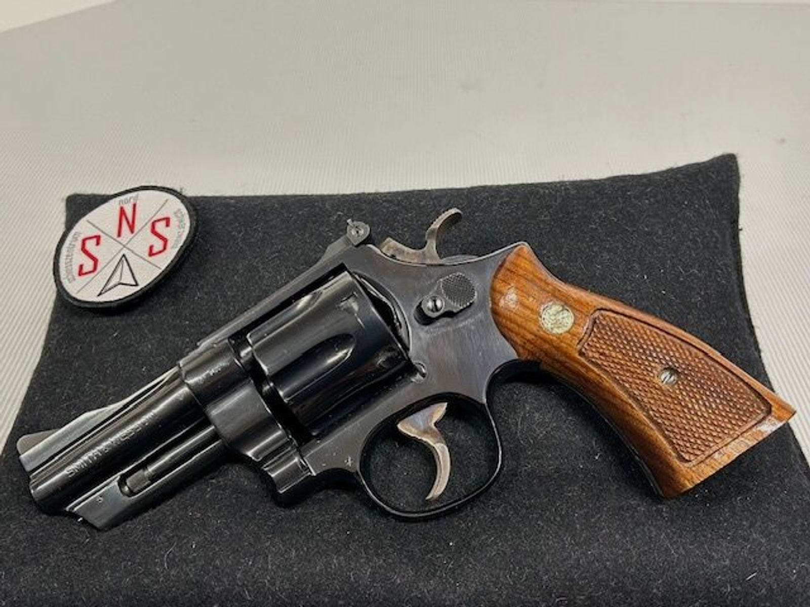 Smith & Wesson	 S&W 27-2, Revolver