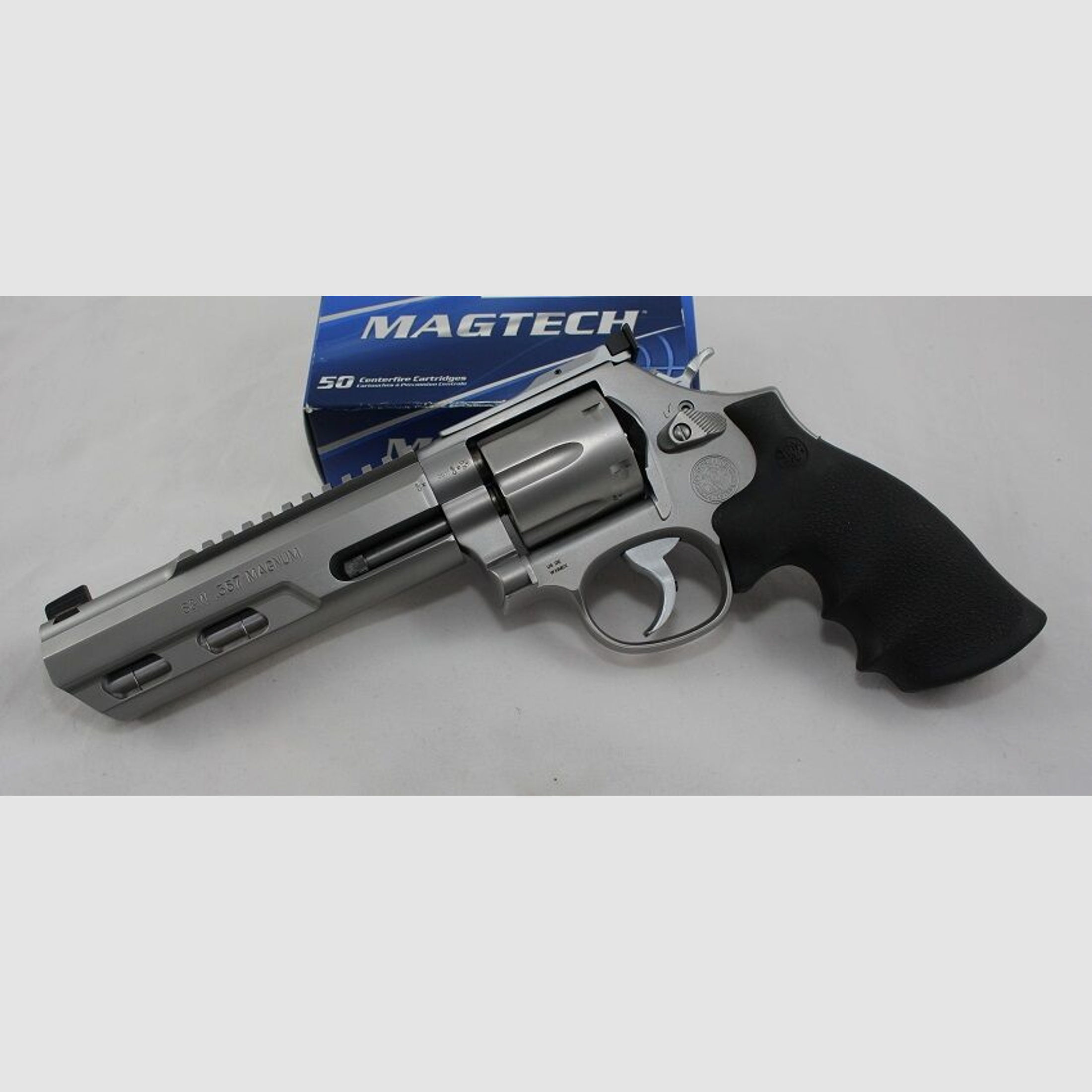 Smith & Wesson	 686 Competitor
