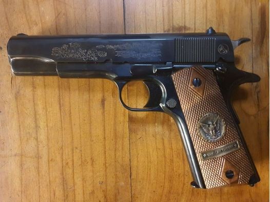 Colt	 Colt 1911