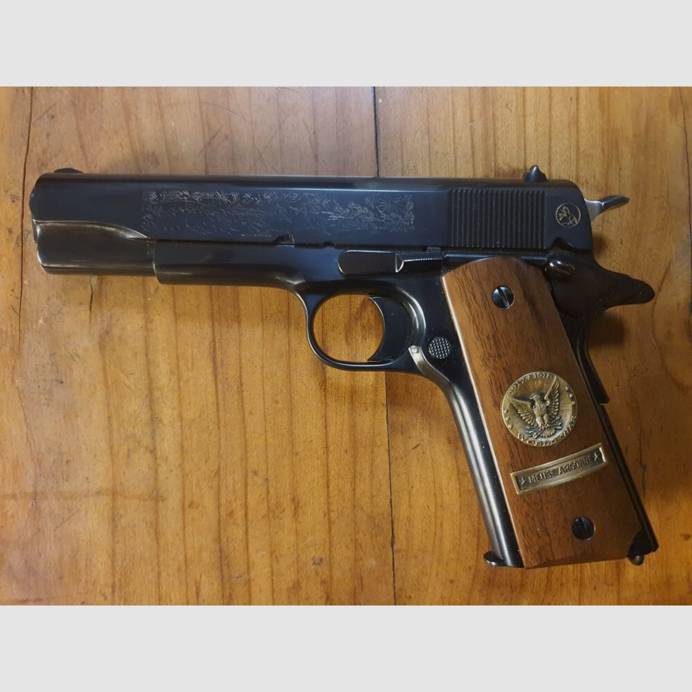 Colt	 Colt 1911