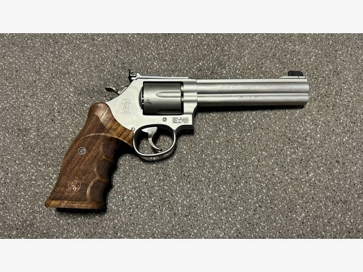 S&W Smith & Wesson	 686 Target Champion MATCH MASTER