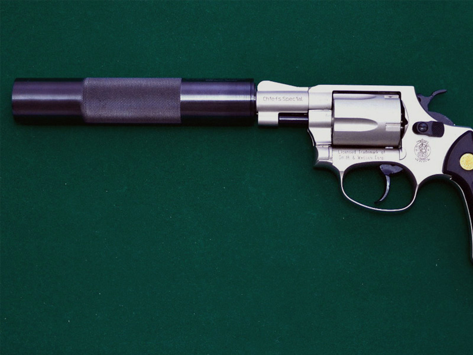 SchalldĂ¤mpfer fĂĽr Schreckschuss Revolver Steel Cop S&W Chiefs Special Colt Detective Special M10x1 Vollstahl (P18)
