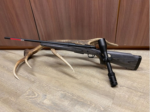 Winchester XPR Thumbhole, mit Zeiss Conquest V6 2-12x50