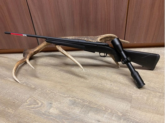 Winchester XPR Stealth, mit Hawke Vantage 2,5-10x50