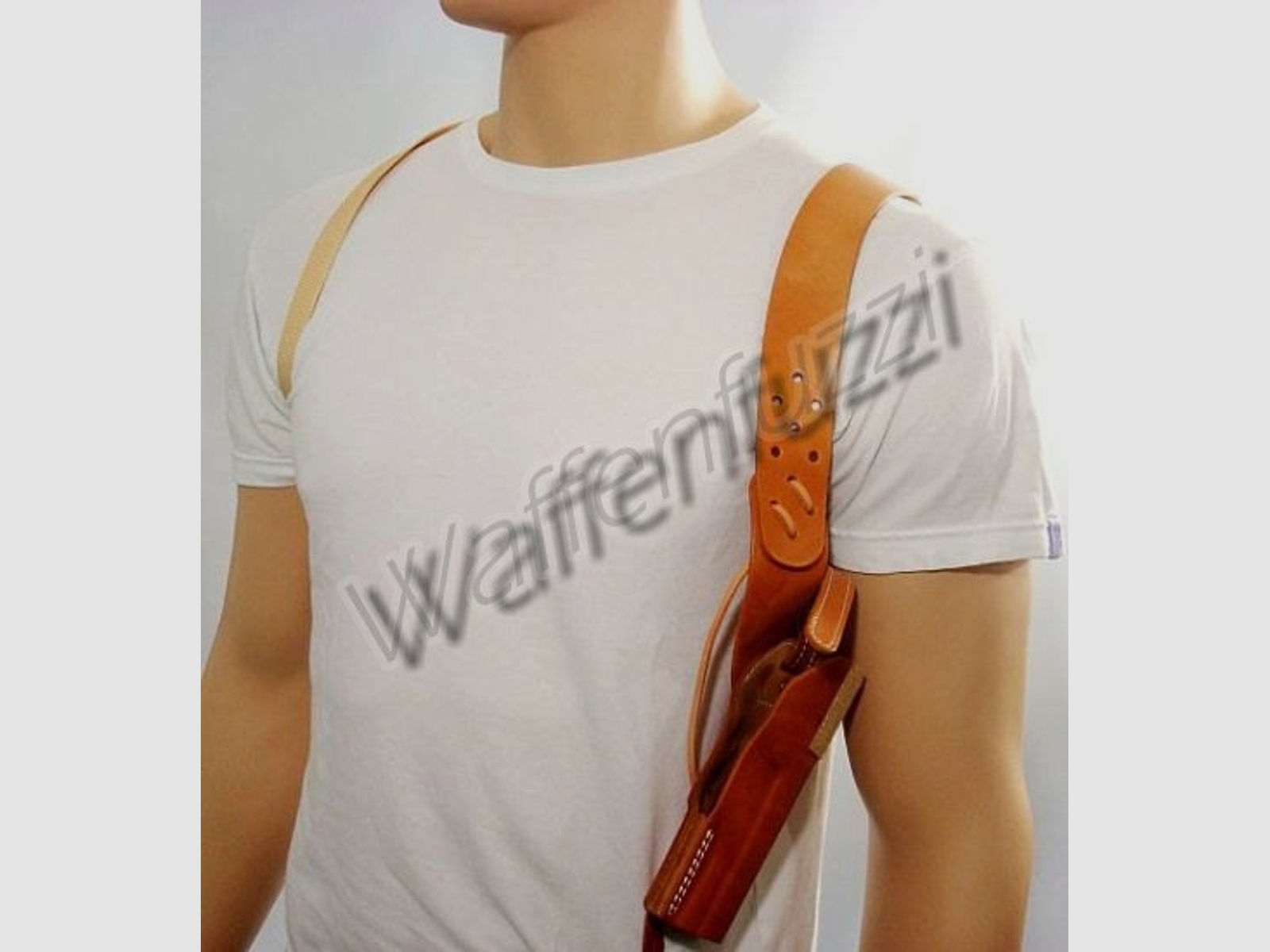Schulterholster aus Echtleder für Walther P99