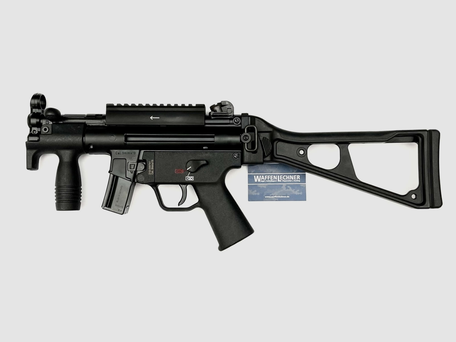 Heckler & Koch SP5K mit Picatinny-Schiene und Schulterstütze, 9mm Luger