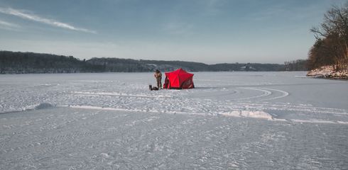 Angeln im Winter: Tipps für Einsteiger beim Eisangeln