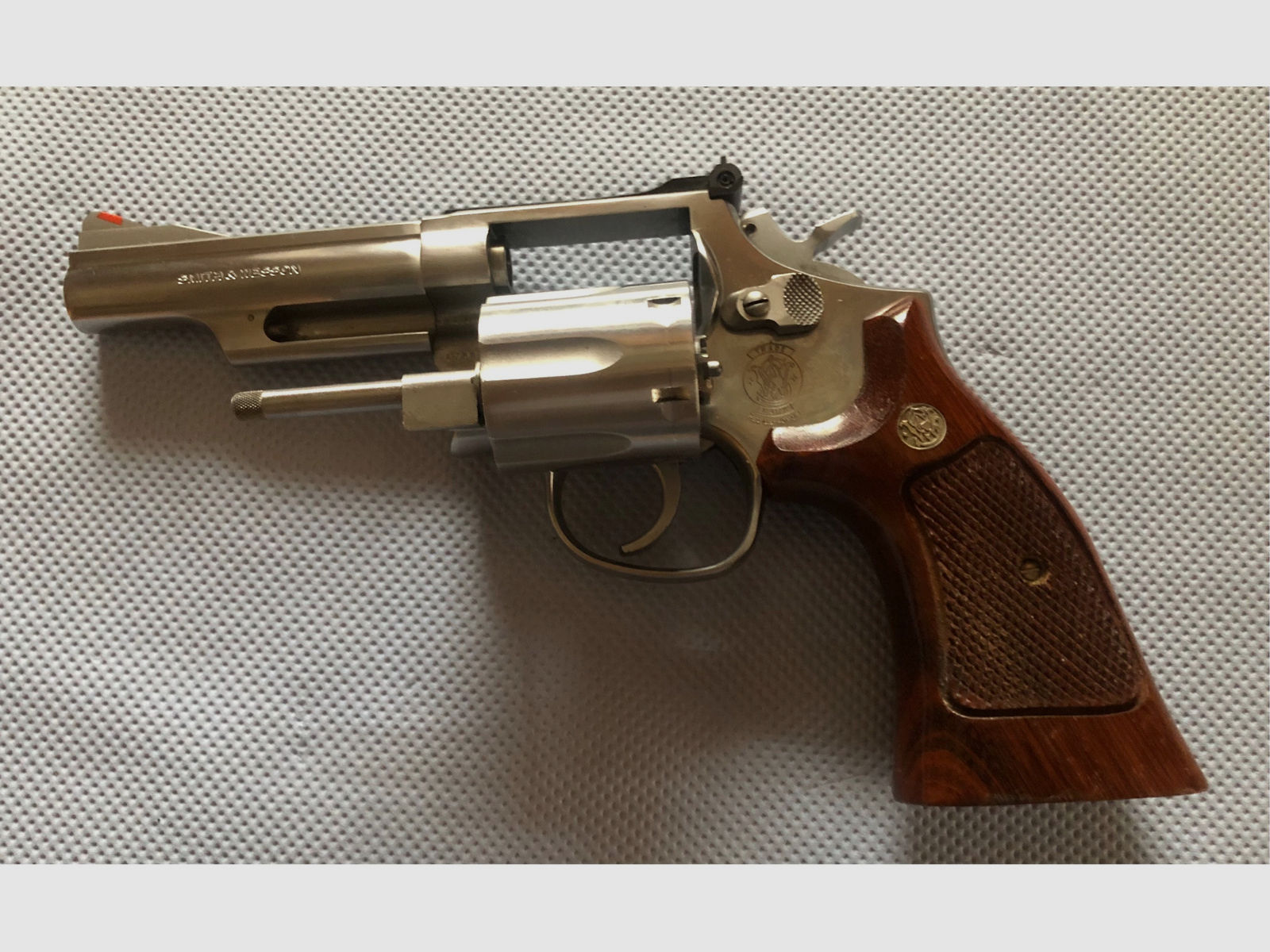  Revolver S&W 66  Kaliber  .357Mag mit Holster (Top Zustand)