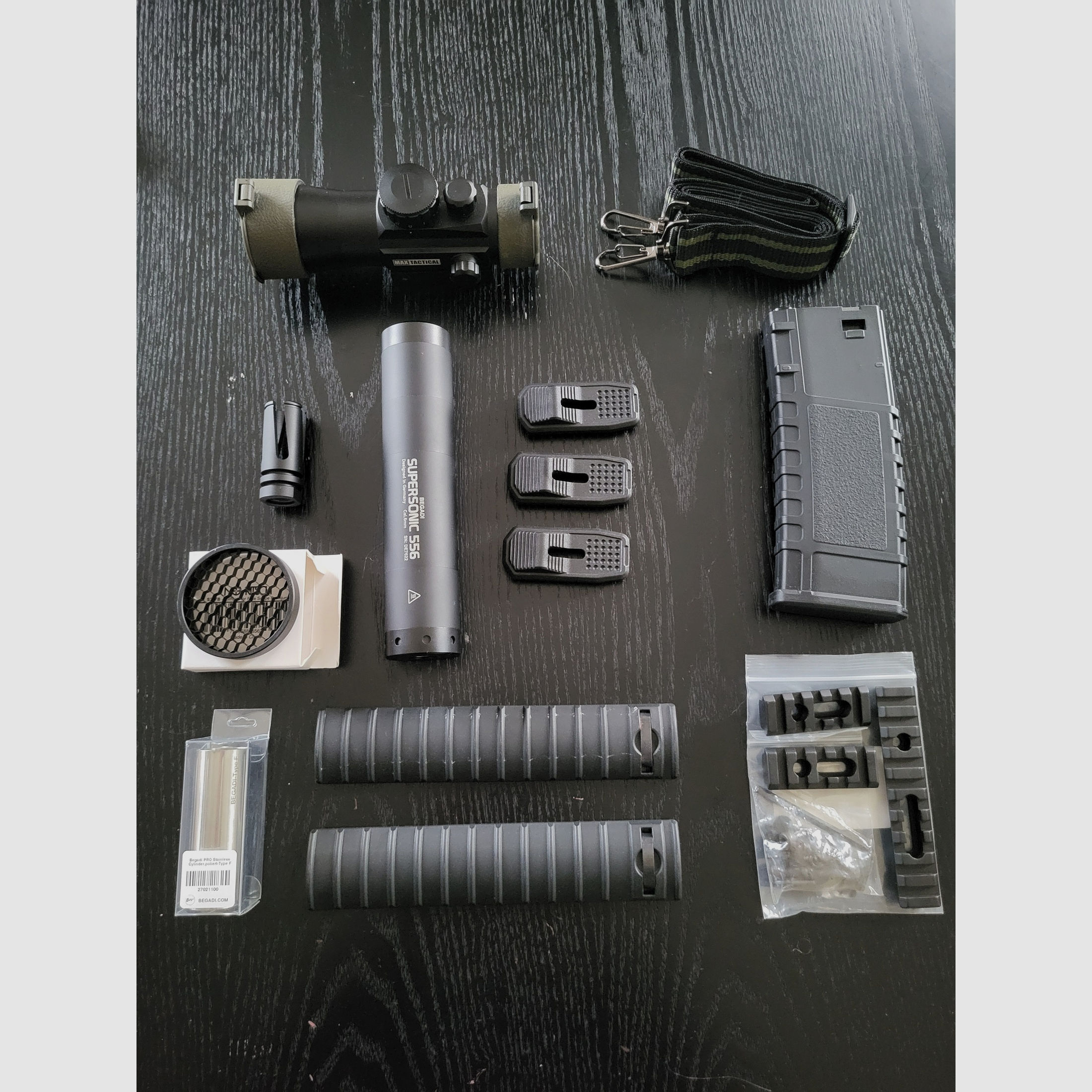 Airsoft Accessories / Parts (Reddot, Rails, schalldämpfer,...)