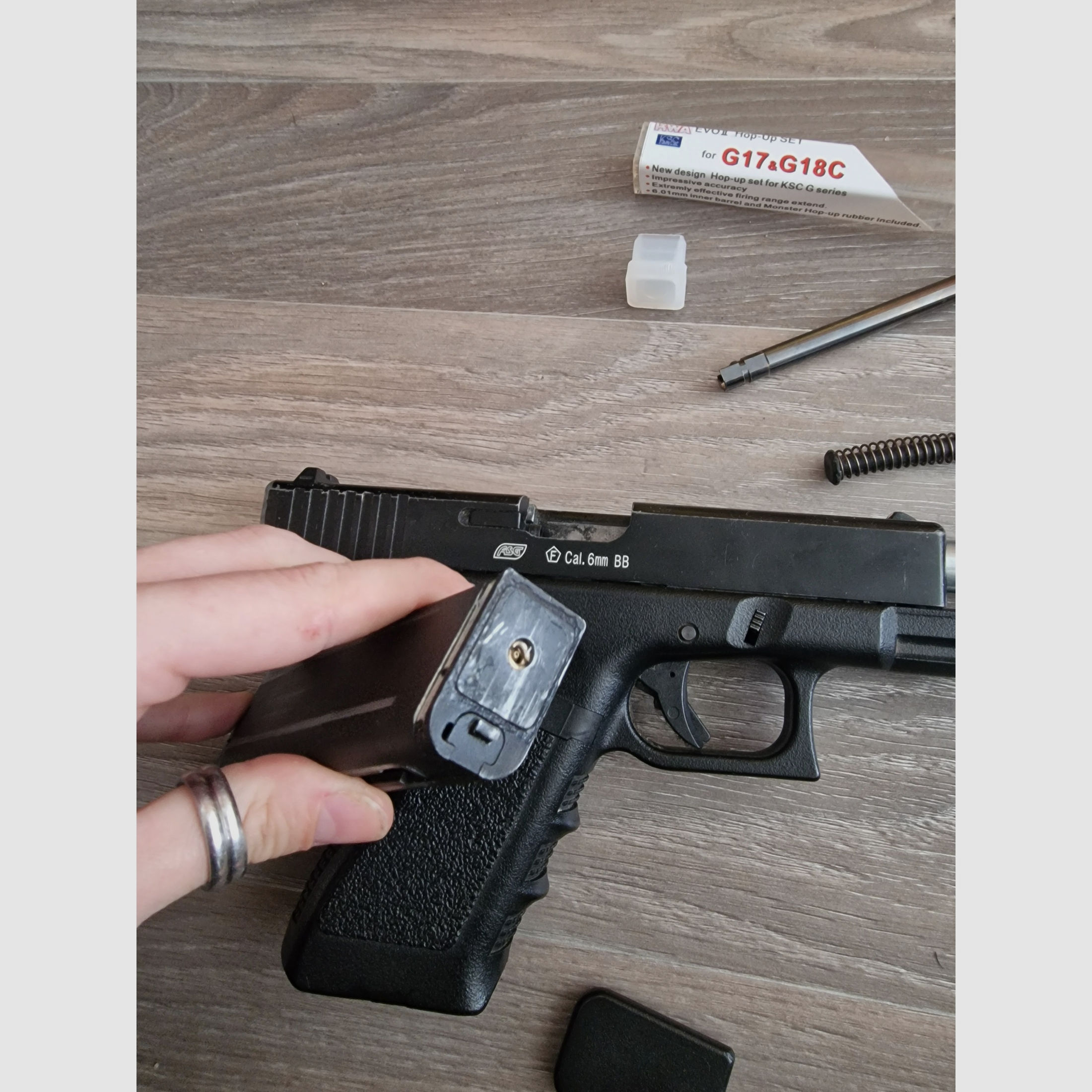 KWA Glock 17 GBB defekt an Bastler 