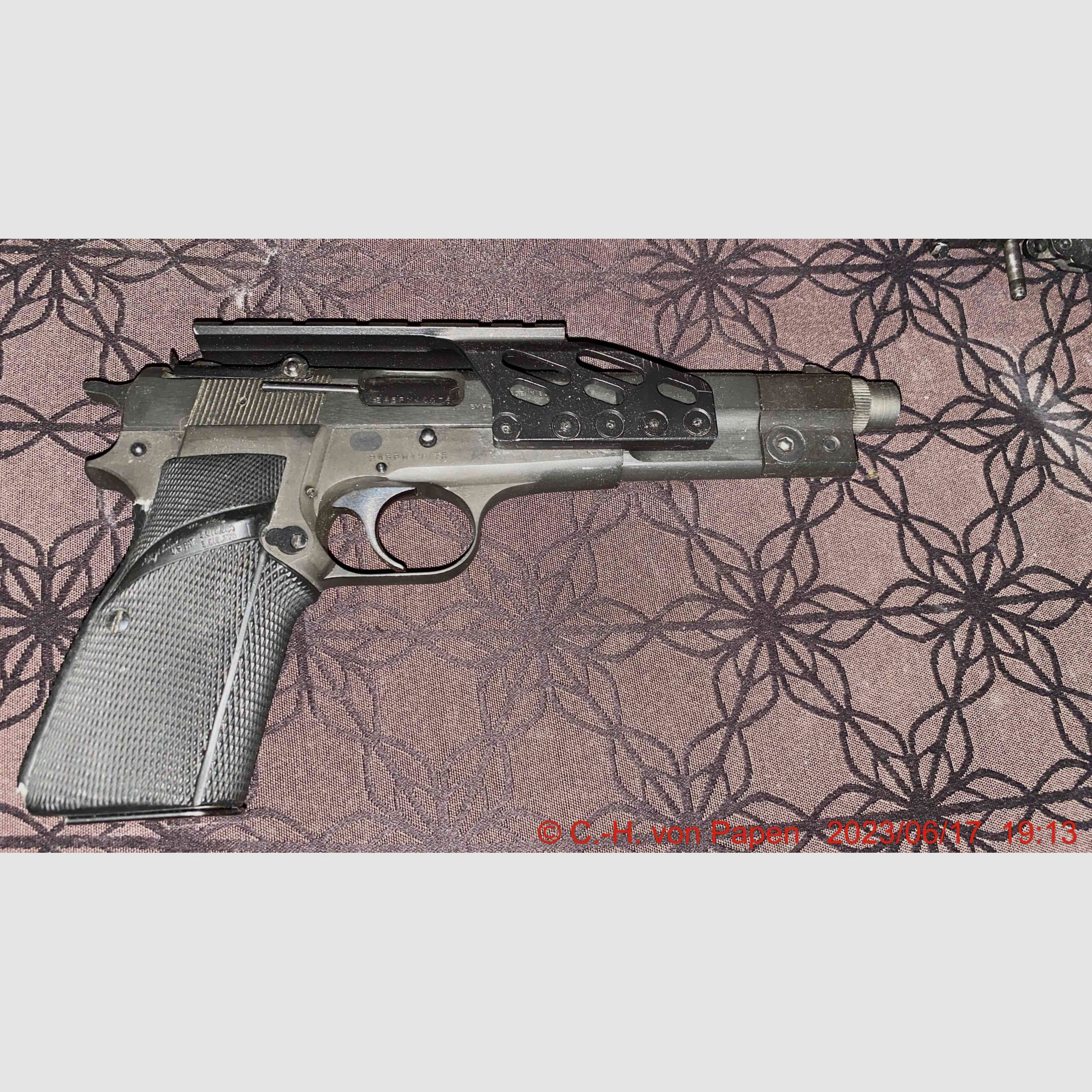 Browning FN HP Competition Pistole mit 6" Lauf Kal. 9mm Luger & Reservemagazin 17 Schuss