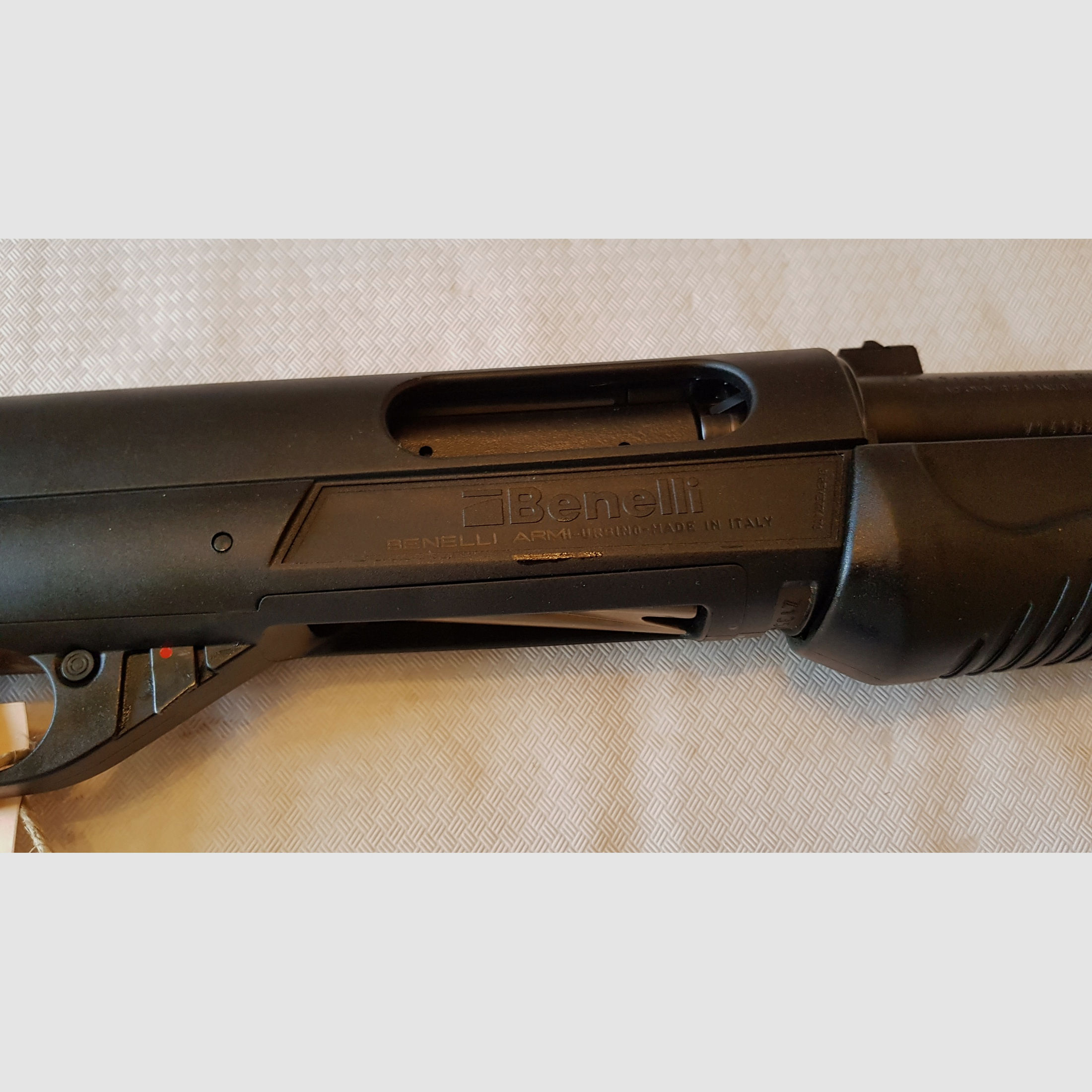 Gewehr: Flinte Vorderschaftrepetierer Benelli Kaliber 12/89 Super Magnum