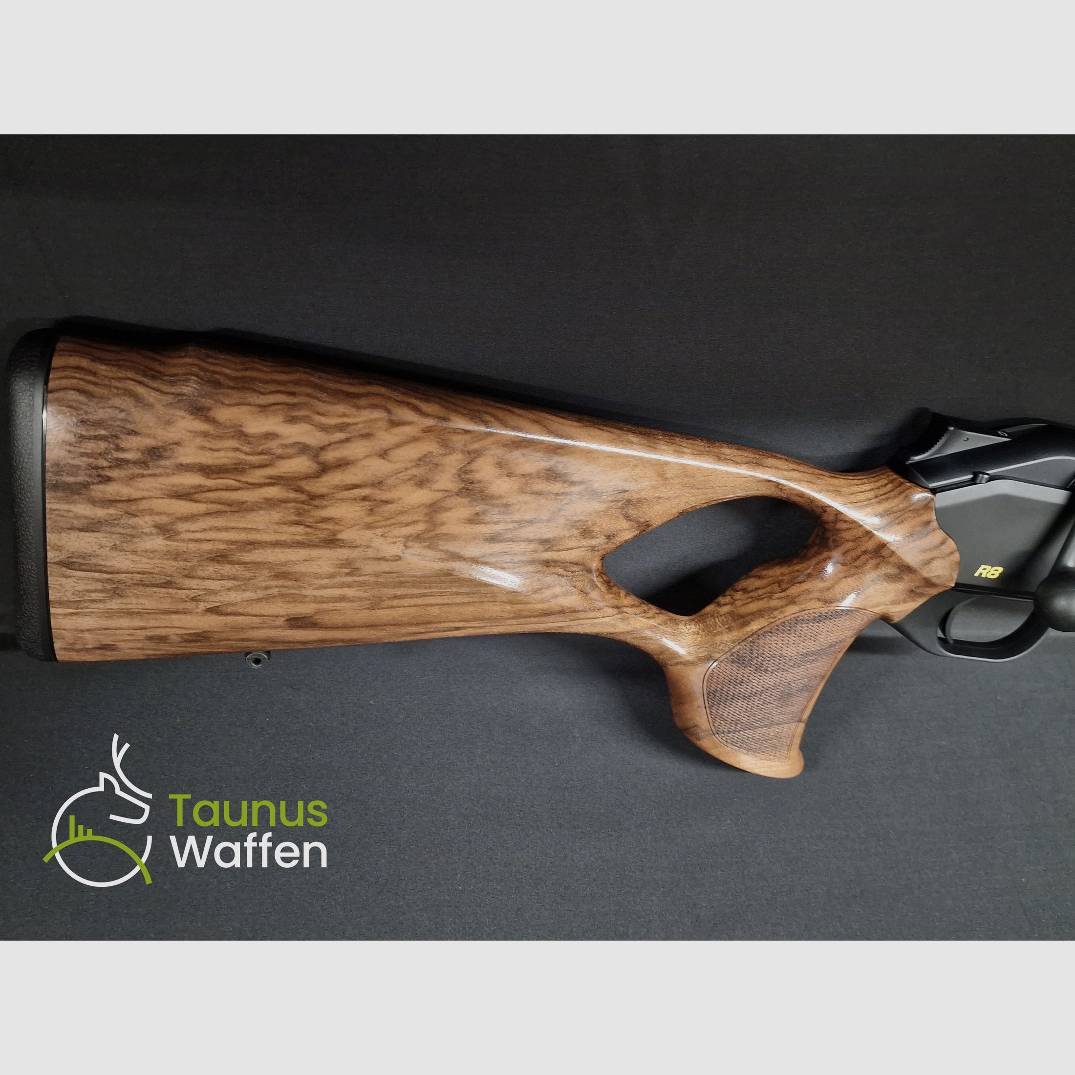 Blaser R8 Success Holz HK4 Kal. 30-06 Spring. LL 52cm mit M15x1 bei taunus-waffen.de sofort verfügbar!