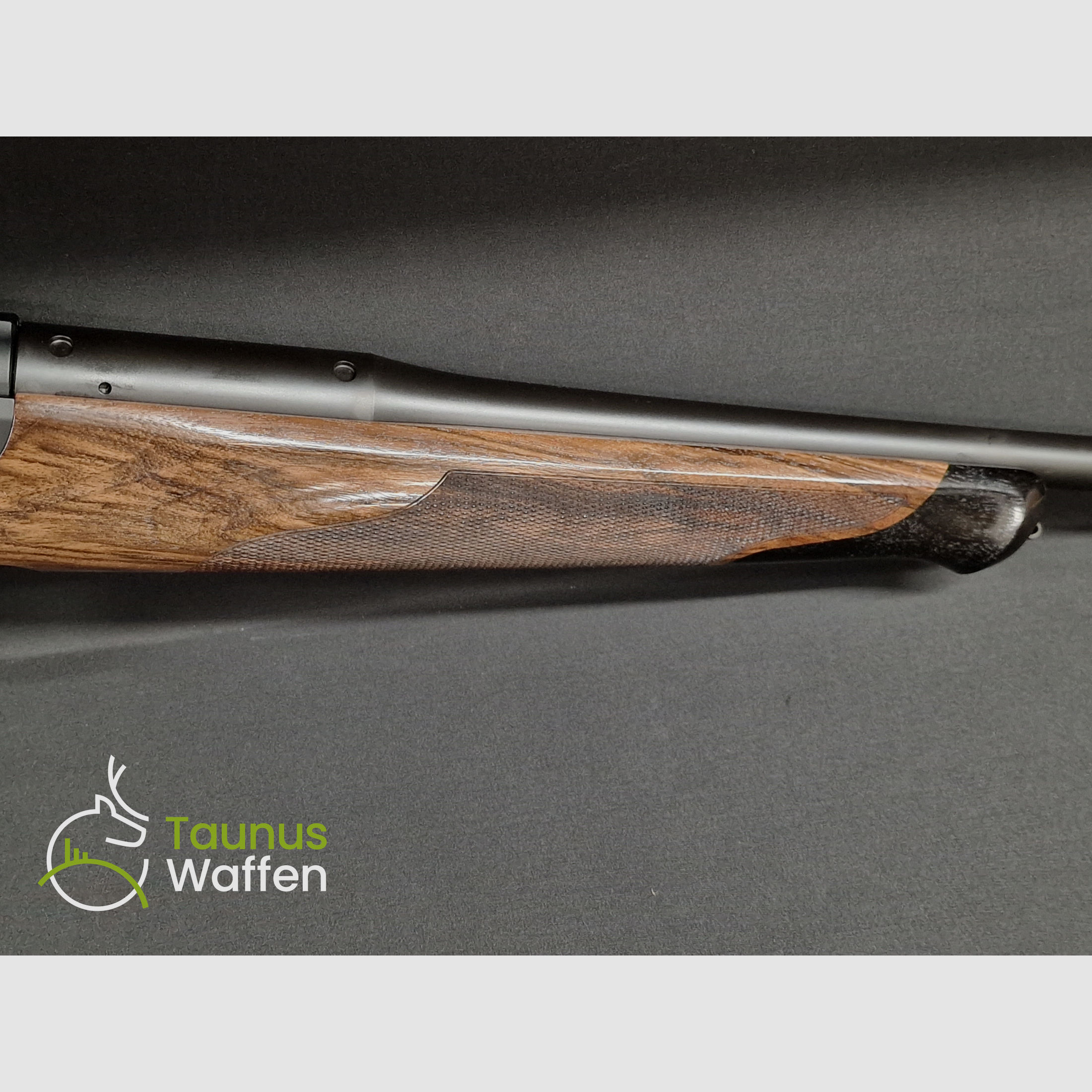 Blaser R8 Success Holz HK4 Kal. 30-06 Spring. LL 52cm mit M15x1 bei taunus-waffen.de sofort verfügbar!