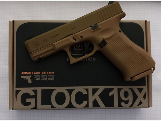 Glock 19X Softair-Pistole Coyote Kaliber 6 mm BB Gas Blowback 2 Jahre alt