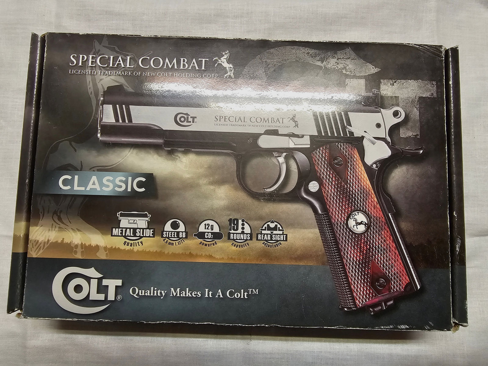 Colt Special Combat Classic (Kaliber 4,5 Stahlkugel (BB) mit viel Zubehör