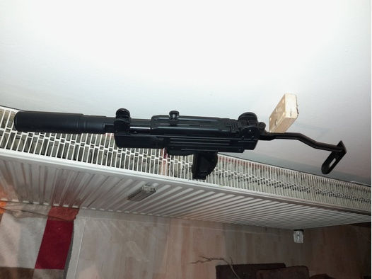 Verkaufe Luftgewehr Mini uzi 