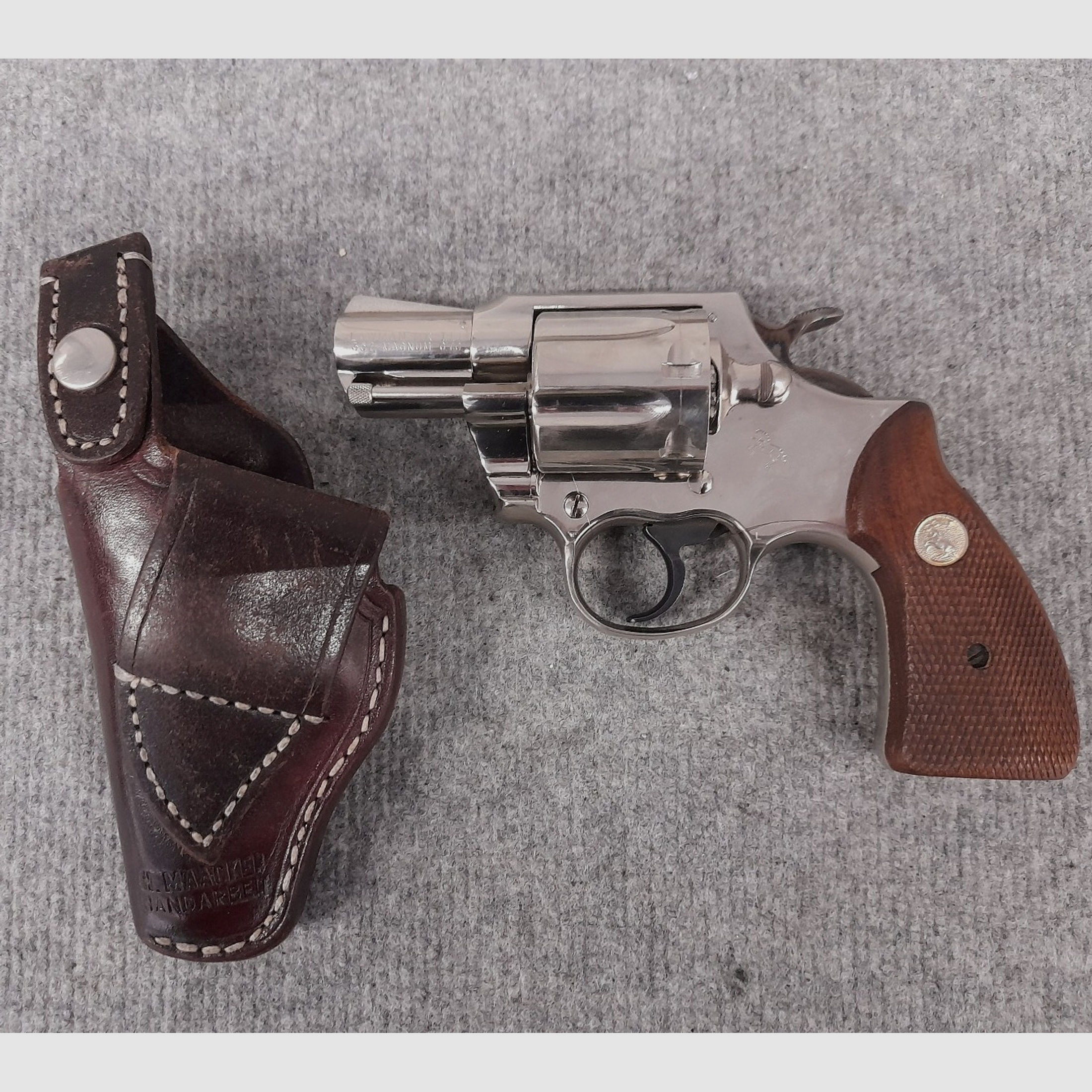 Colt Lawman MK III Revolver inkl. Lederholster 357Magnum