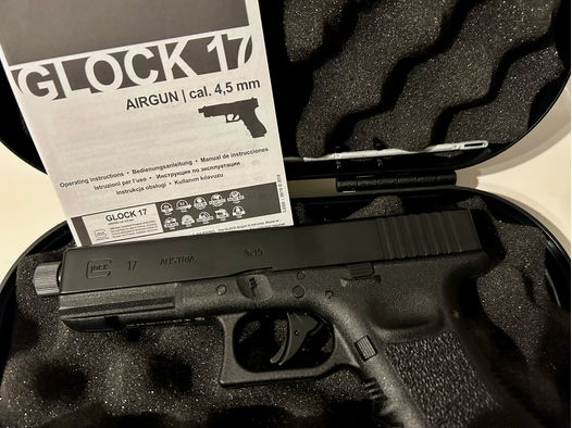 Glock 17, cO2, 4,5mm, schwarz, Original-Koffer, BlowB, 8er Magazine 