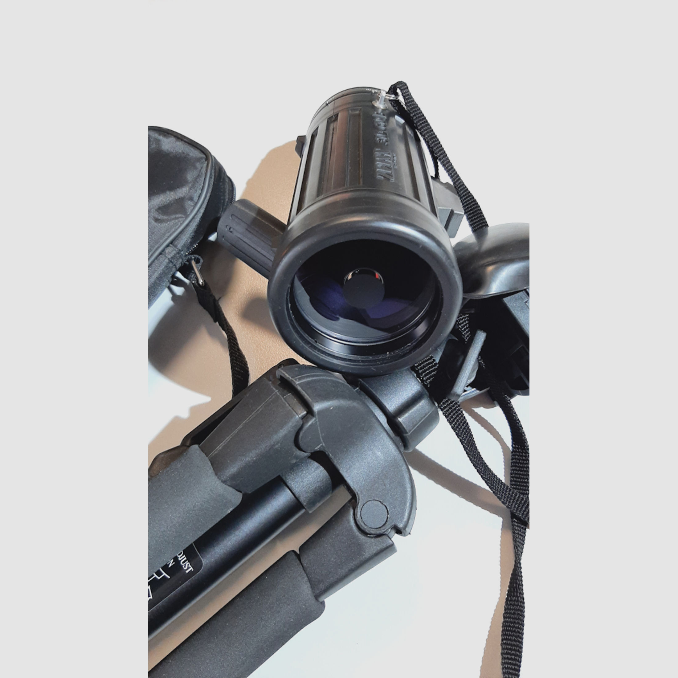 Zeiss 30x60 Spektiv (Spiegelteleskop) mit Stativ