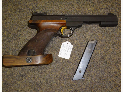 FN BROWNING (Herstal) Modell 150  KK-Matchpistole mit verst. Formgriff, .22lfB
