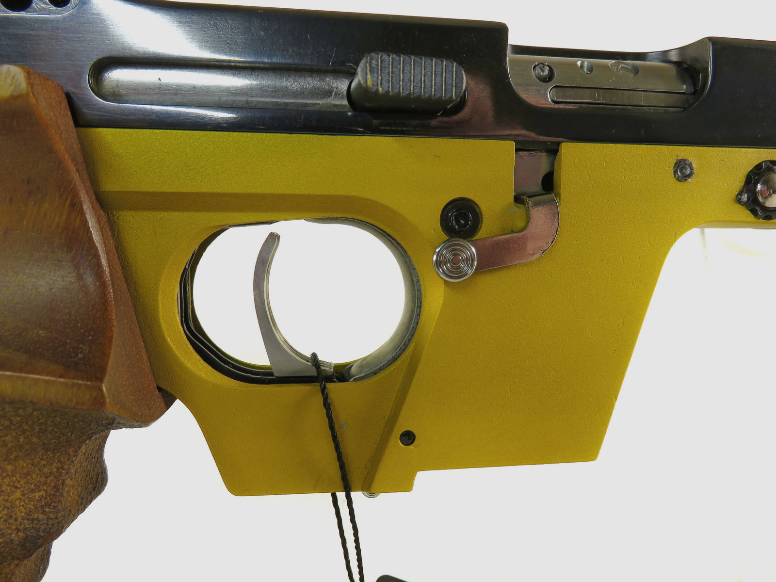 Exklusive Gebrauchtwaffe Walther GSP .22 „Custom Made“ als „Gold Edition“ und „Optics Ready“: