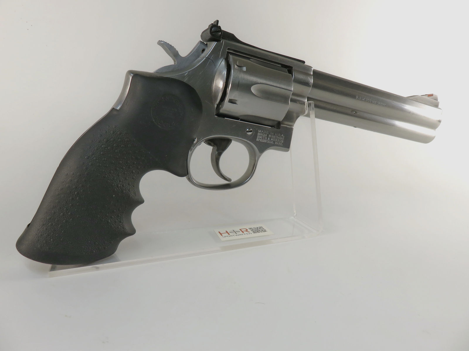 Revolver Smith & Wesson 686-1 | 6 Zoll .357 Magnum | Stainless | Hogue Monogrip
