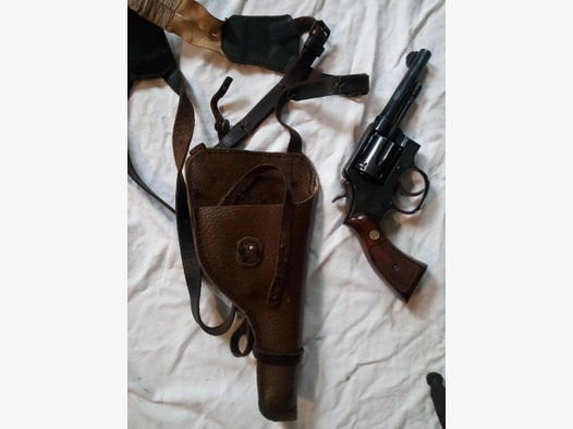 Revolver S & W  38 SPEZIAL
