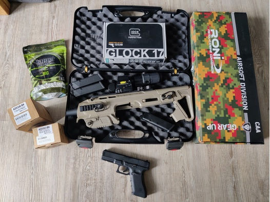 Gas Airsoft Glock 17 + Magazine, Conversion Kit, Waffenkoffer und weiteres Zubehör