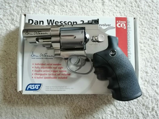 Dan Wesson 2,5 Zoll Revolver chrom 4,5mm Stahlrundkugel
