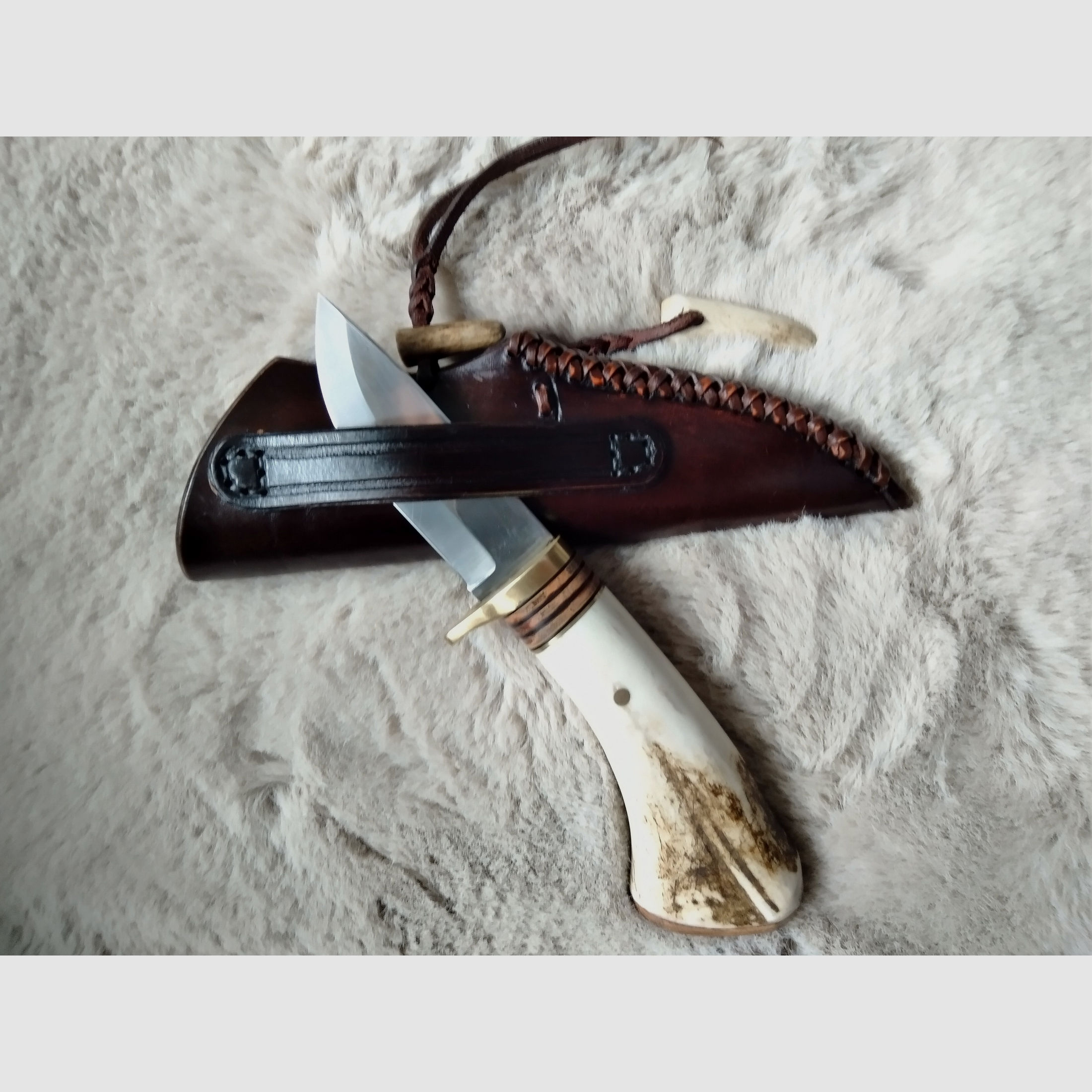 Jagdmesser mit Hirschhorn Griff im Westernstil "Einzelstück"