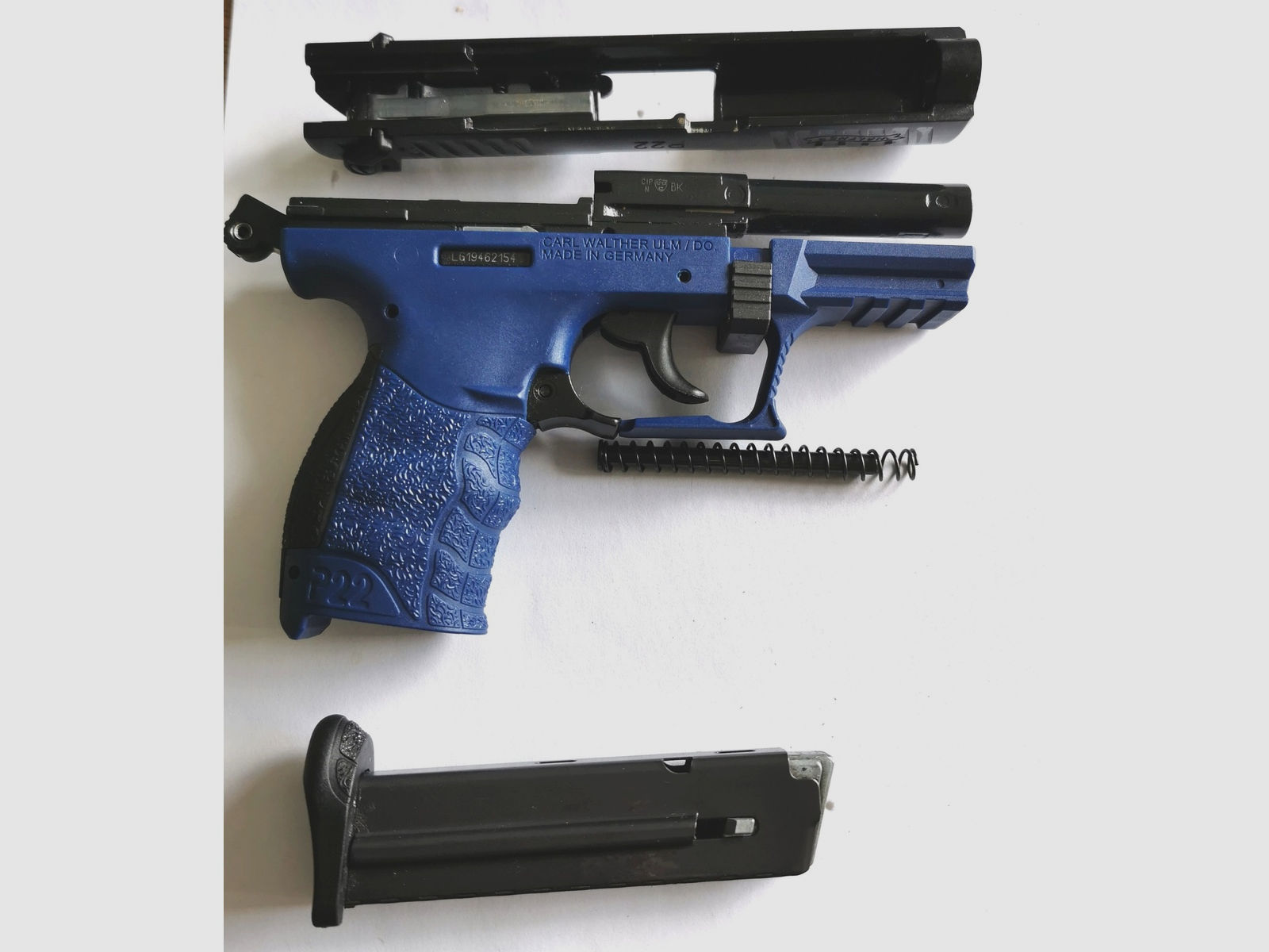 Reserviert  Walther P22 9mm P.A.K. Frei ab 18 Jahre guter Zustand  PTB 778 , Blue Star schon lange Ausverkauft !