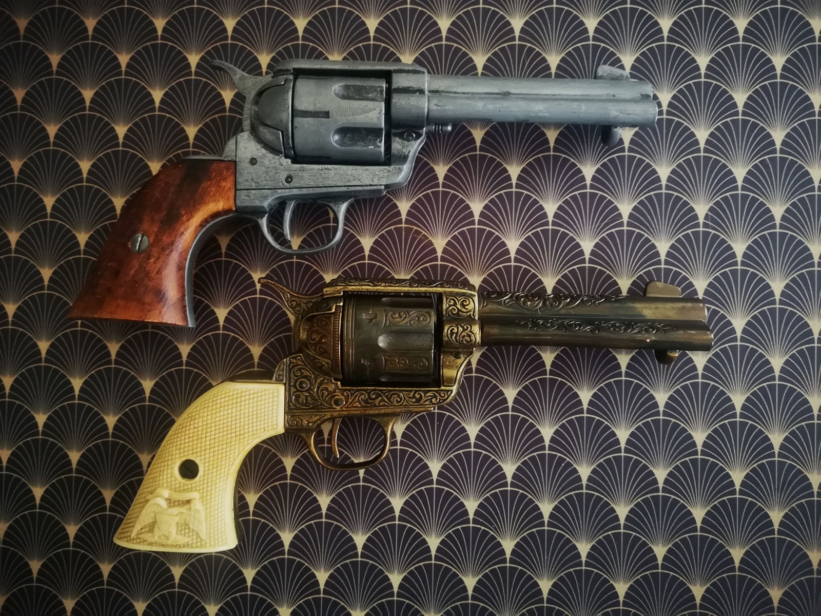 Deco Revolver Modelle Nachbildungen 