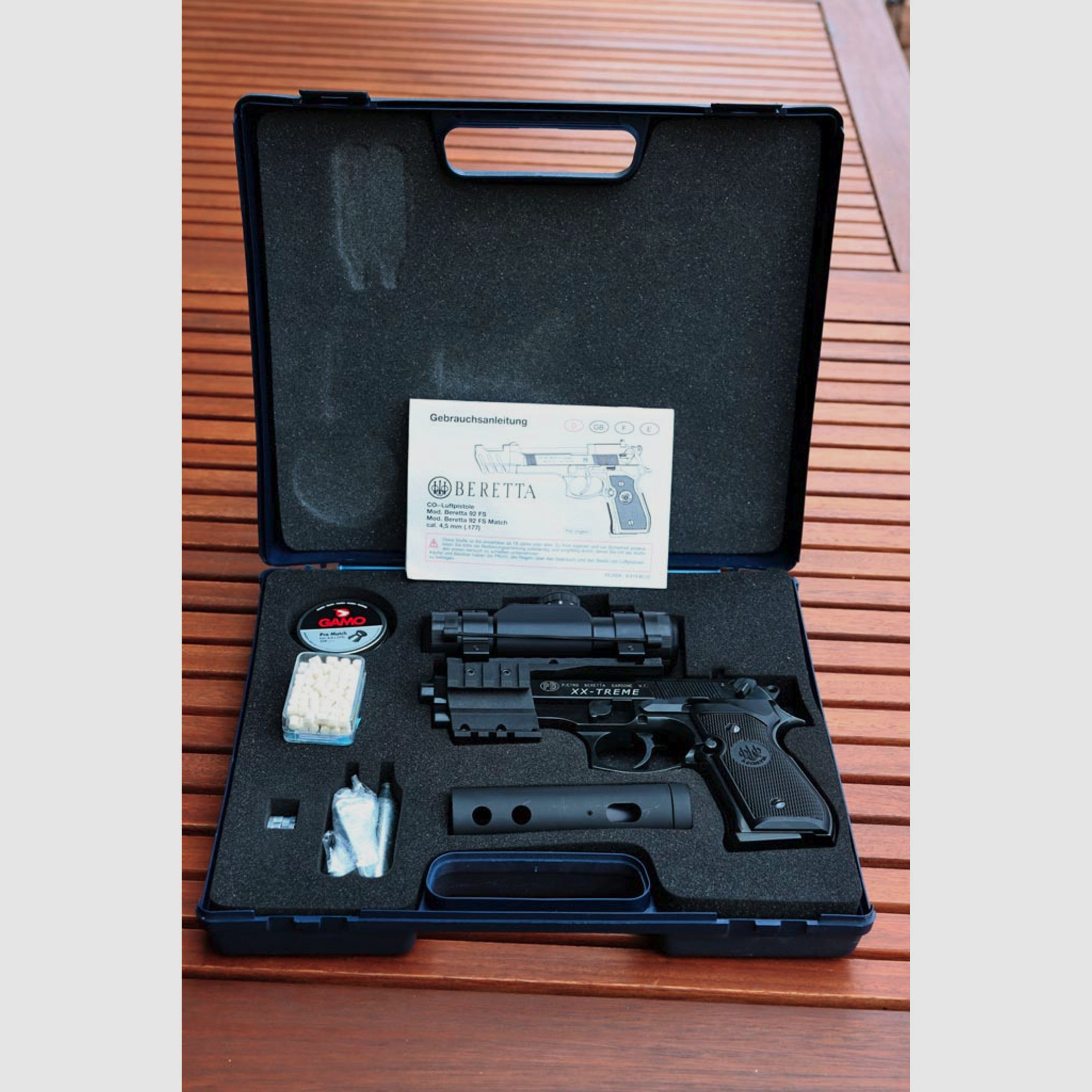 Luftpistole CO2 Umarex Mod. Beretta 92 FS