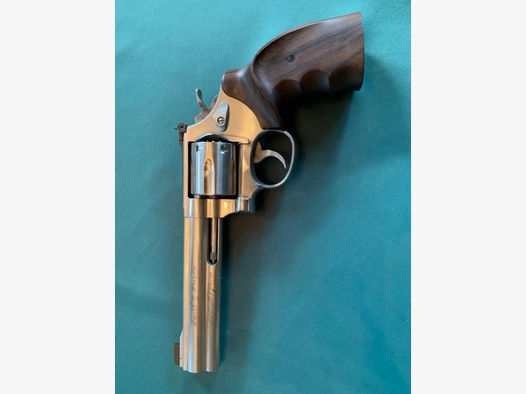 Smith & Wesson Revolver Target Champion DL