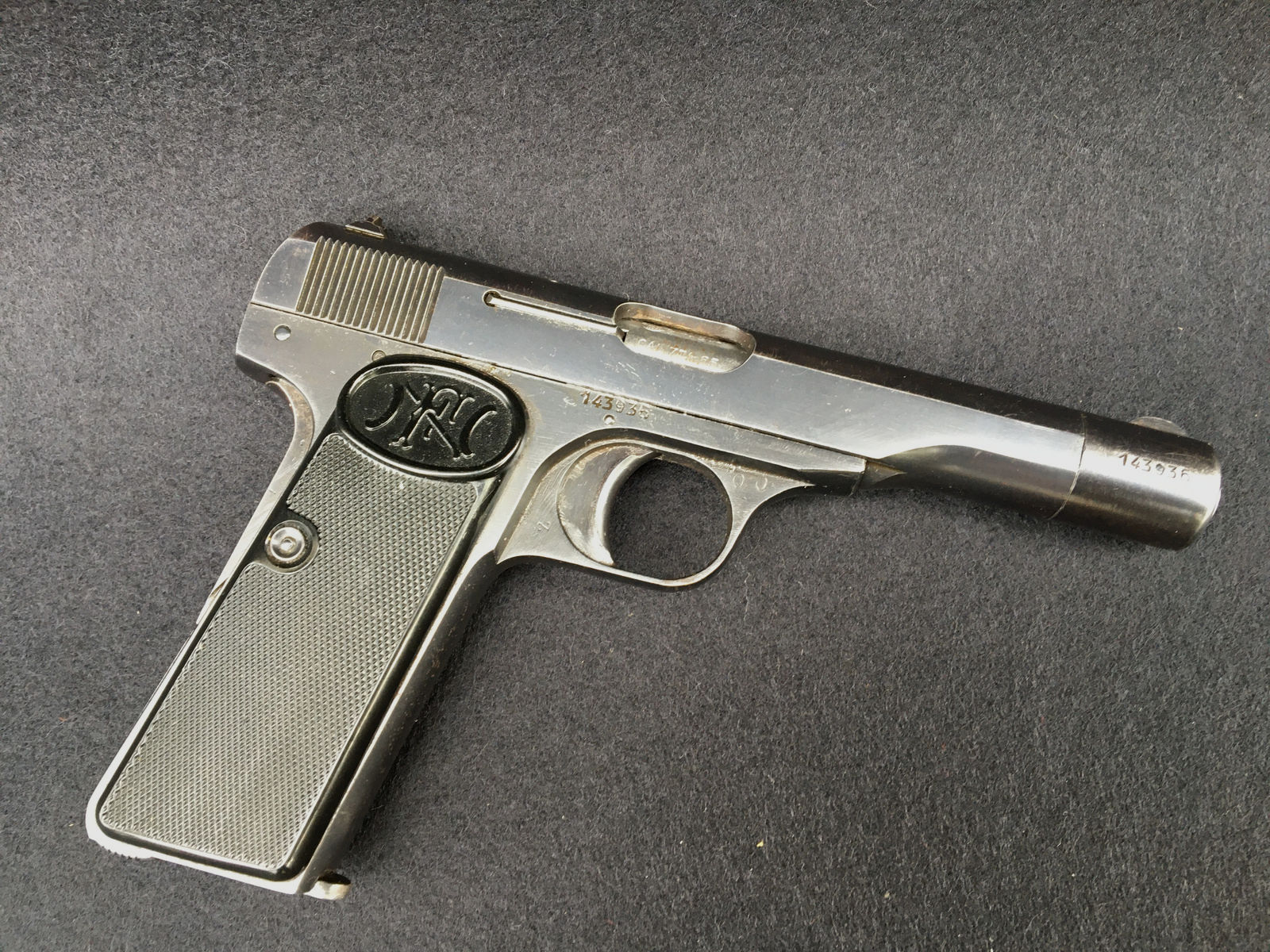 Pistole FN 10/22 7,65 Browning "Nasenbär"