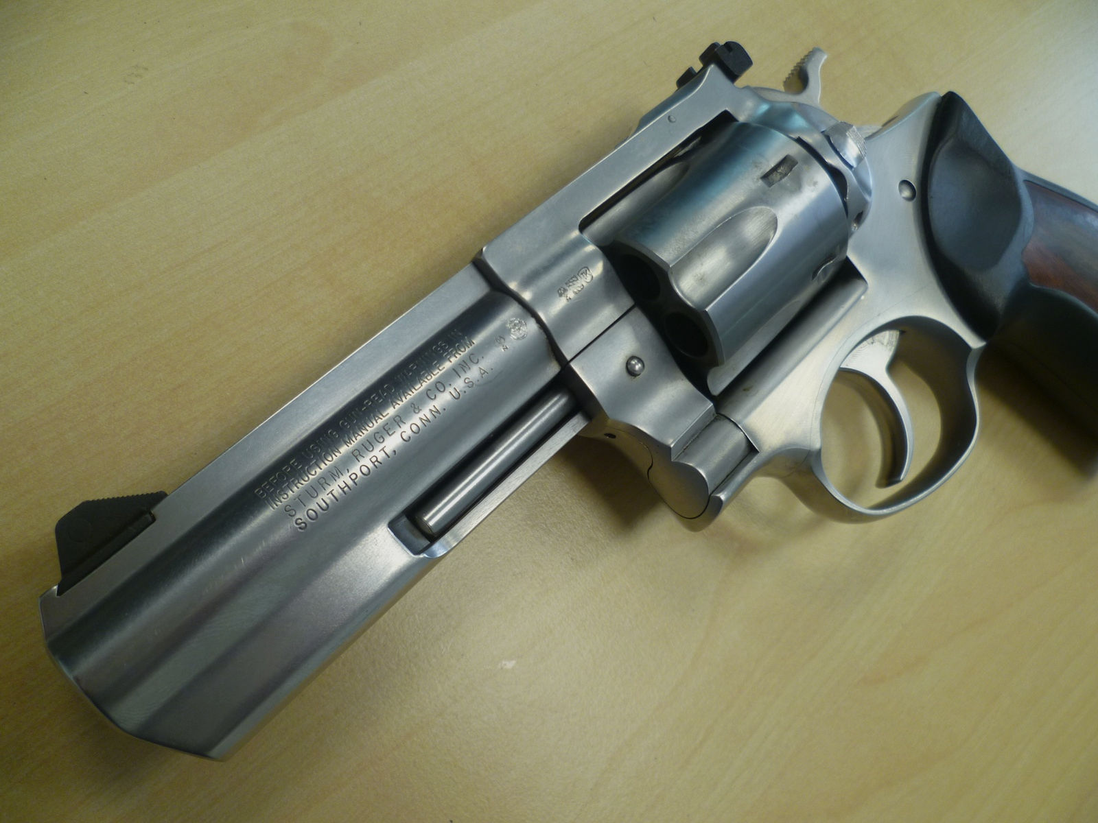 Revolver Ruger GP100  -  .357 Magnum