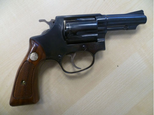 Revolver Smith & Wesson Model 36 .38 S&W Special 3"