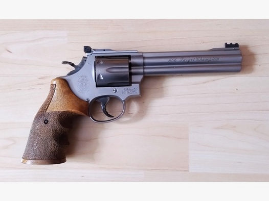 Revolver S&W 686 Target Champion Stainless
