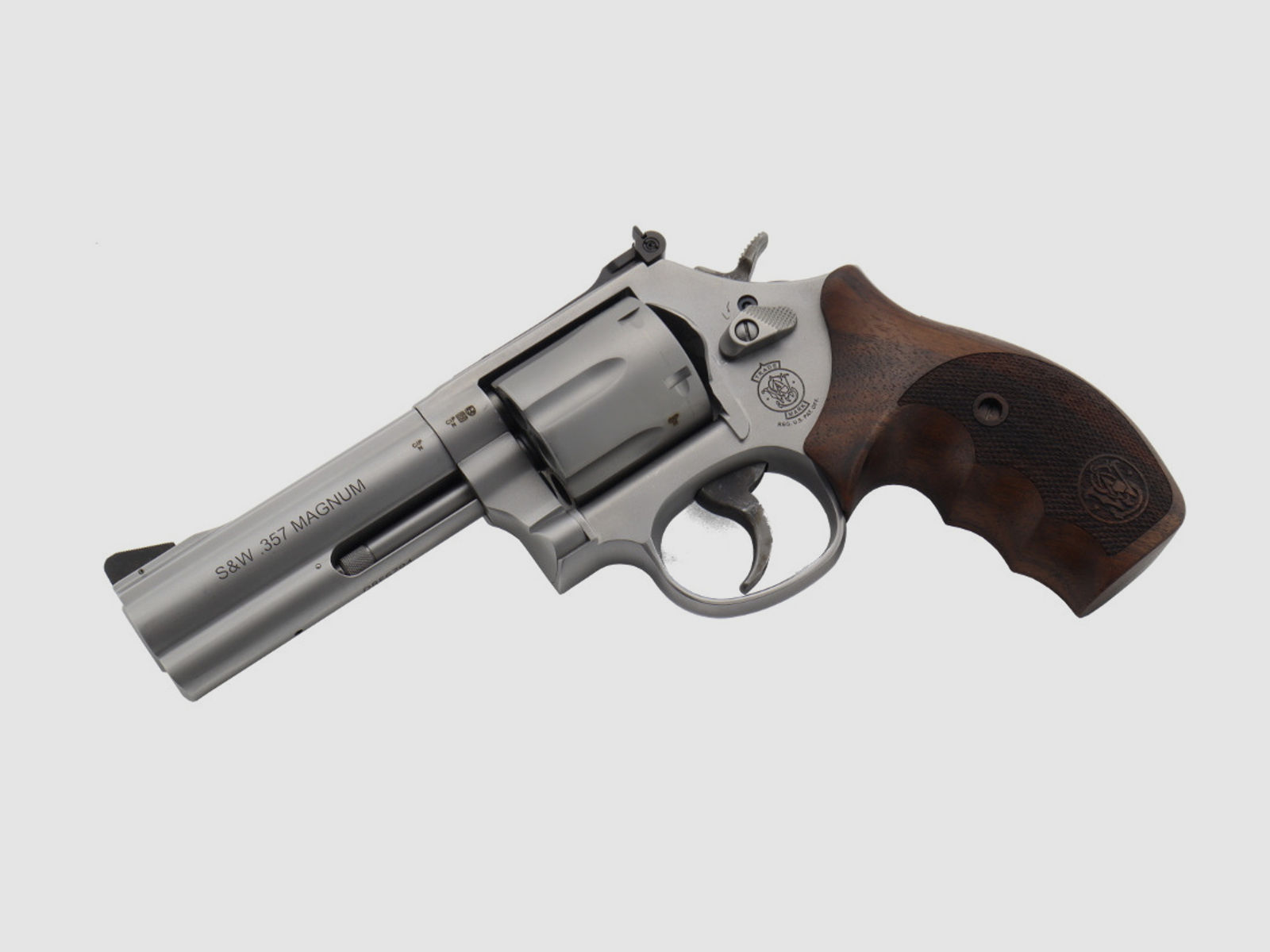 Neuwaffe: Smith & Wesson 686 Security Special 4" Revolver Kaliber: .357 Magnum Finanzierung möglich
